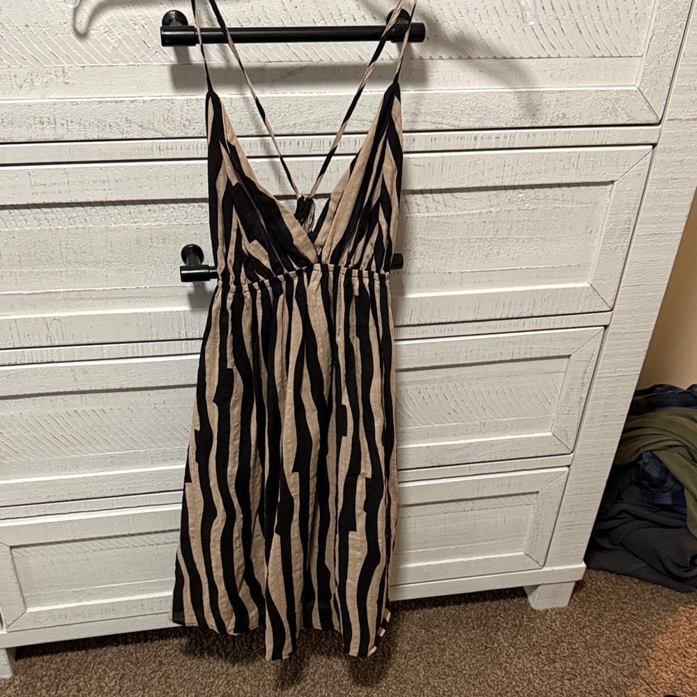 Miou muse size small dress